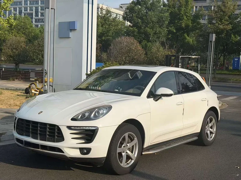 Porsche Macan — фото 1