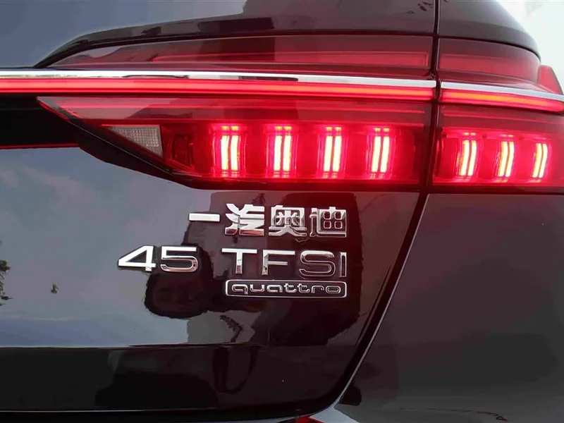 Audi A6L — фото 12