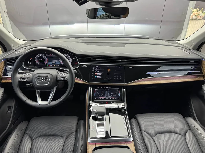 Audi Q7 — фото 5