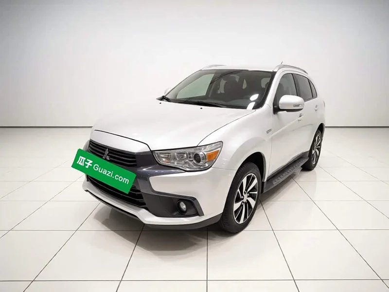 Mitsubishi ASX — фото 1
