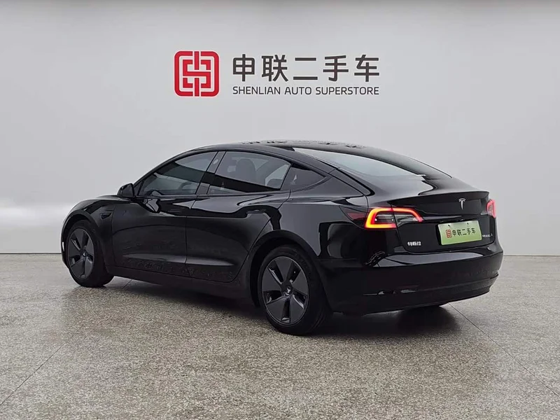 Tesla Model 3 — фото 3