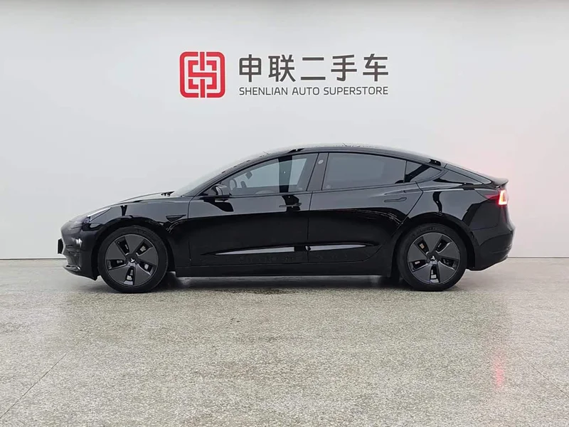 Tesla Model 3 — фото 4