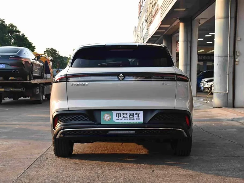 Baojun E6 — фото 18