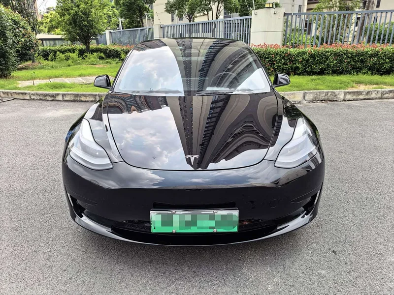 Tesla Model 3 — фото 2