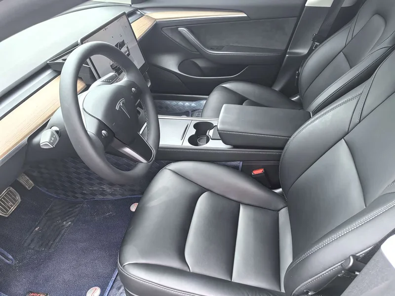 Tesla Model 3 — фото 4