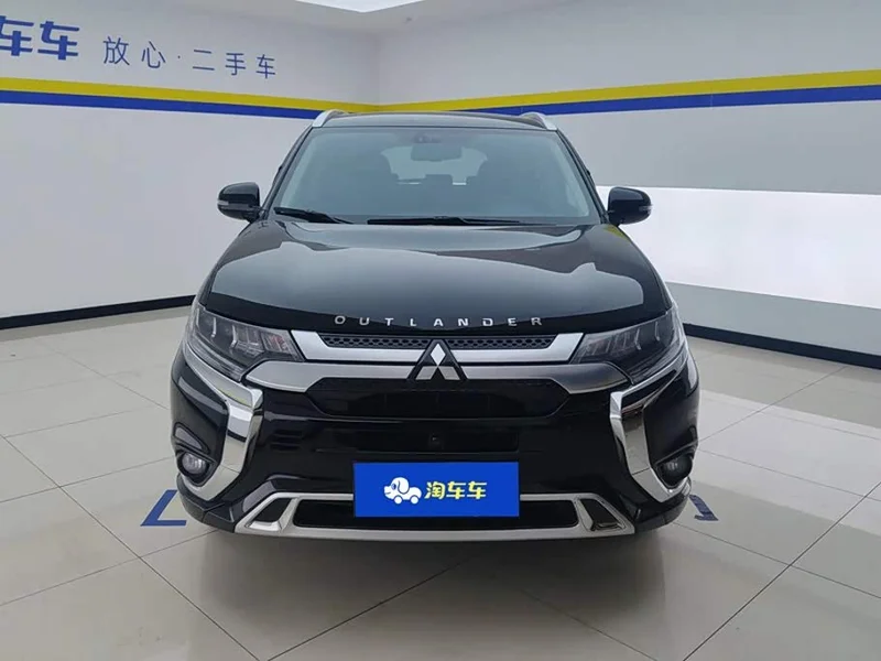 Mitsubishi Outlander — фото 2