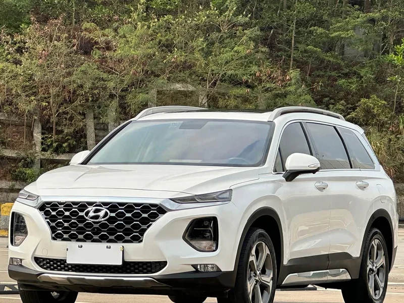 Hyundai Santa Fe — фото 1