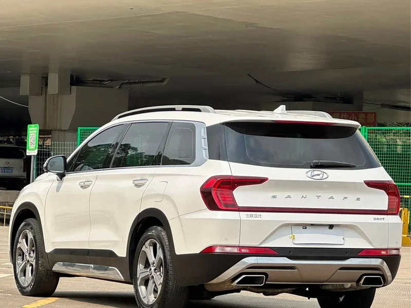 Hyundai Santa Fe — фото 15