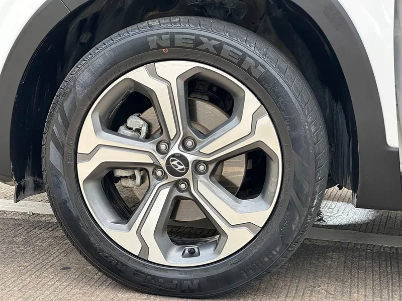 Hyundai Santa Fe — фото 17