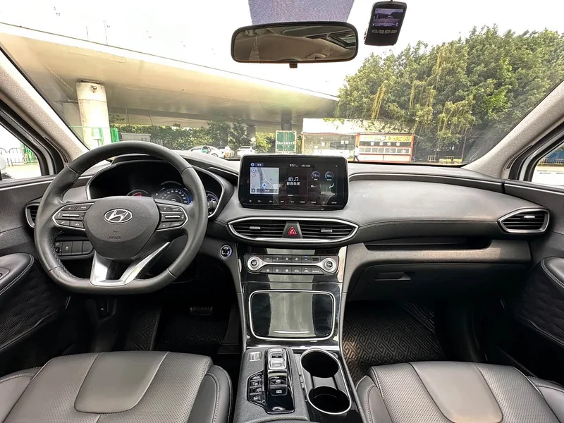 Hyundai Santa Fe — фото 4