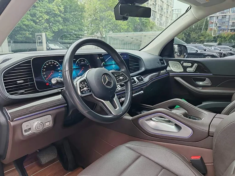 Mercedes-Benz GLE — фото 12
