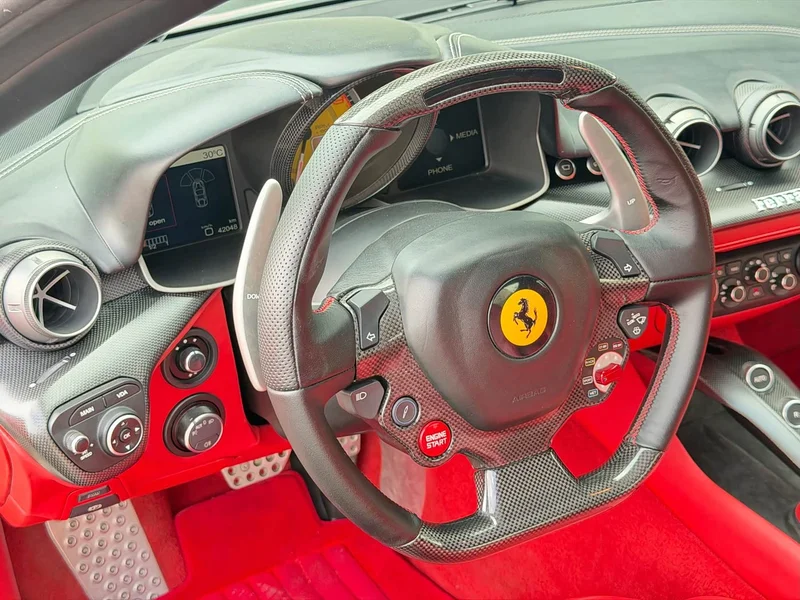 Ferrari F12 Berlinetta — фото 11