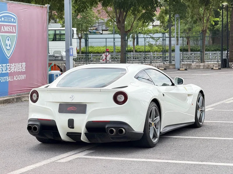 Ferrari F12 Berlinetta — фото 6