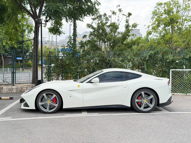 Ferrari F12 Berlinetta — фото 7