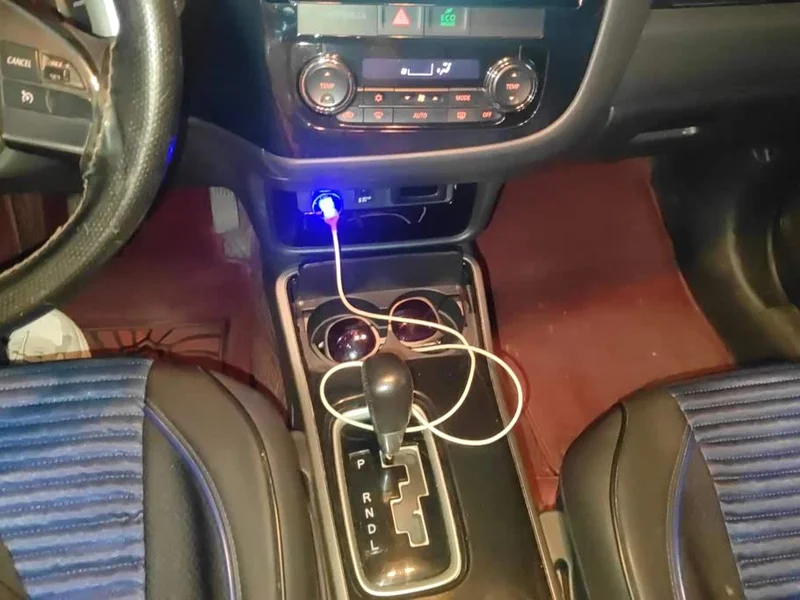 Mitsubishi Outlander — фото 16