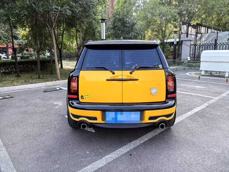 MINI CLUBMAN — фото 12