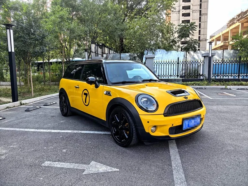 MINI CLUBMAN — фото 3