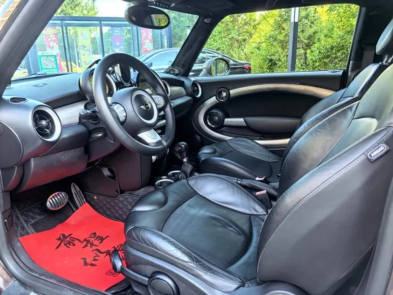 MINI CLUBMAN — фото 4