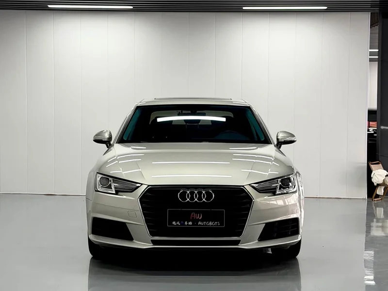 Audi A4L — фото 2