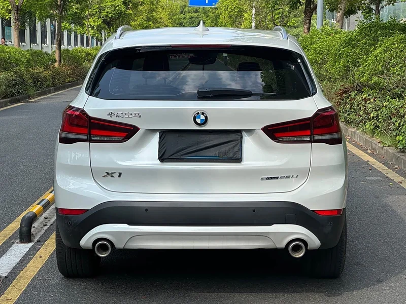 BMW X1 — фото 11