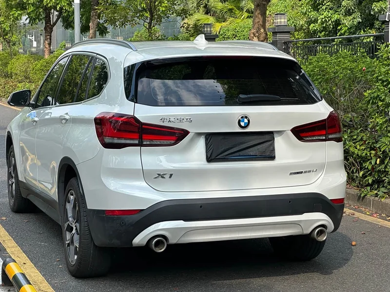 BMW X1 — фото 13