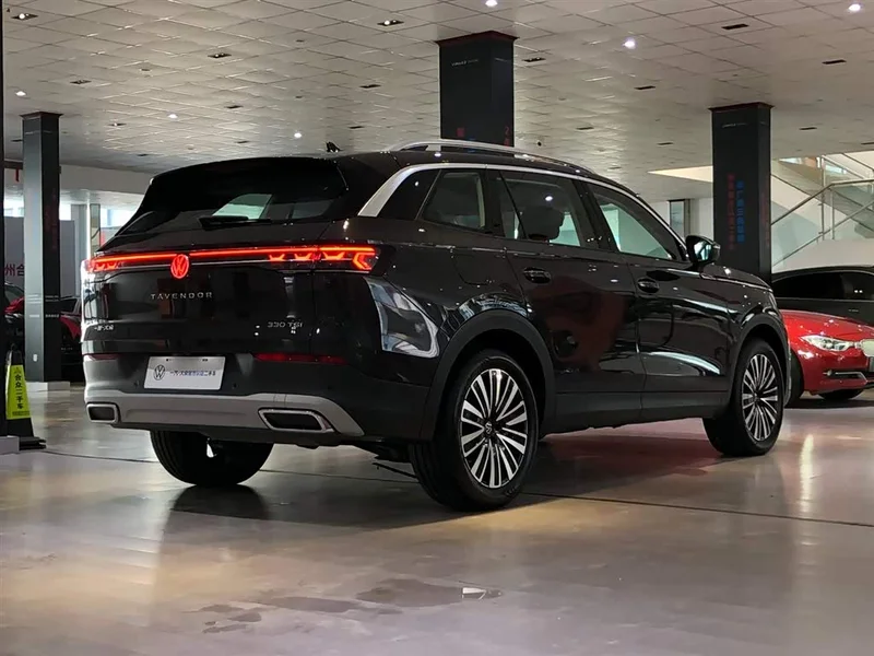 Land Rover Discovery — фото 14