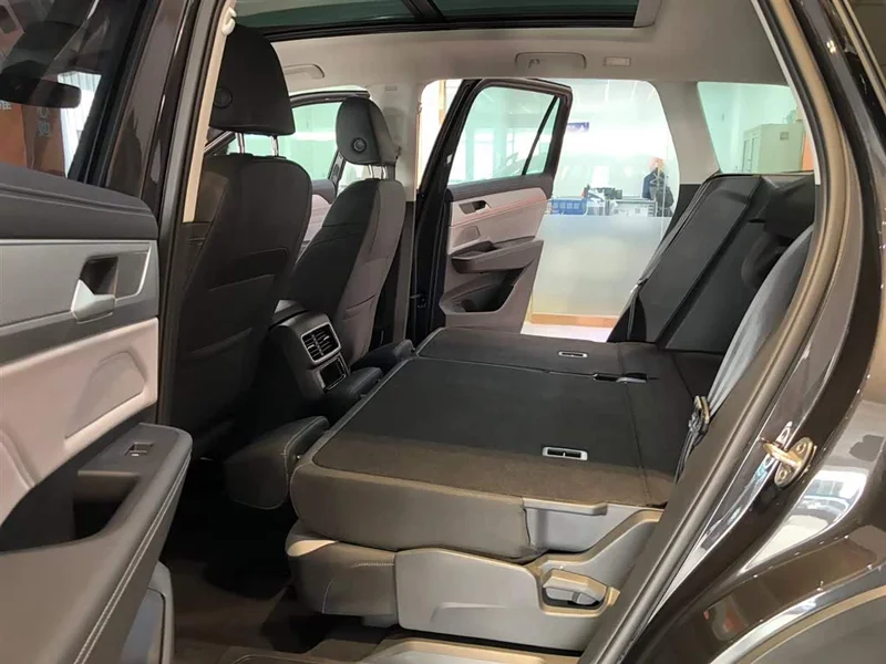 Land Rover Discovery — фото 16