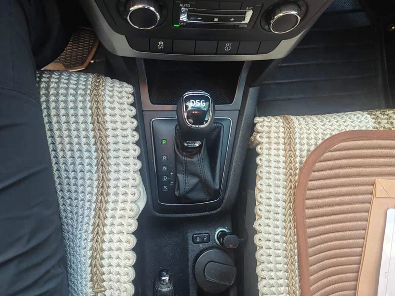 Skoda Yeti — фото 10