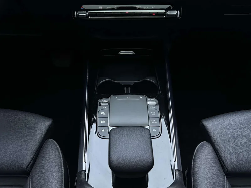 Mercedes-Benz GLA — фото 16