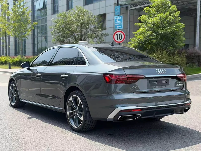 Audi A4L — фото 13