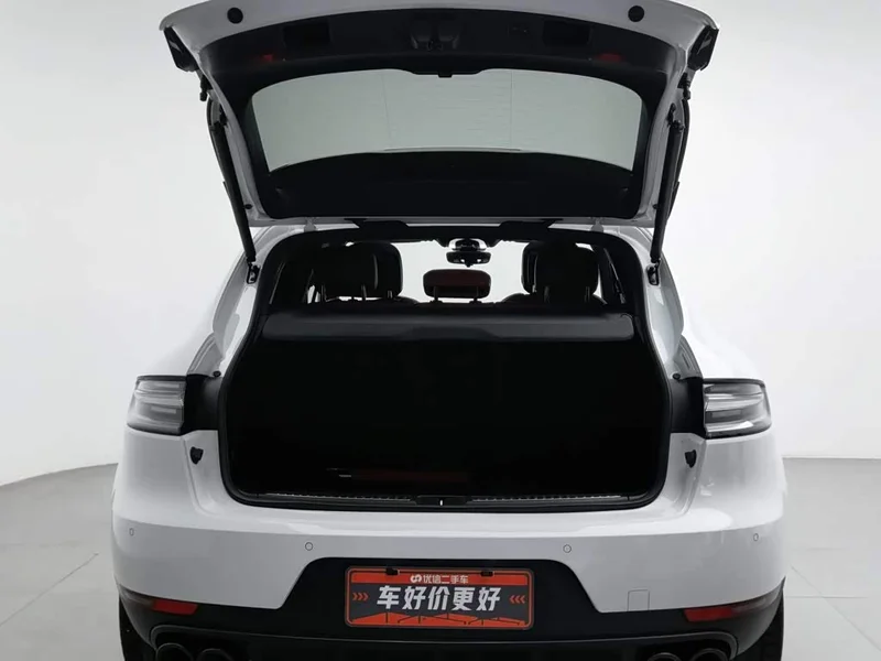 Porsche Macan — фото 16