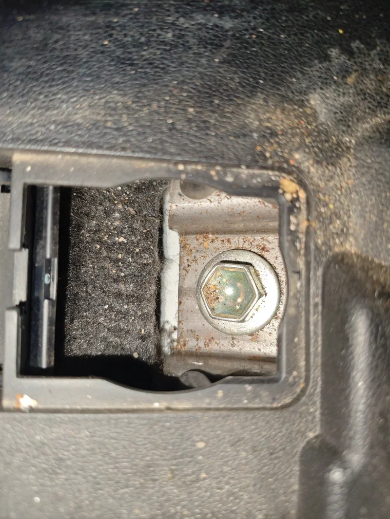 Toyota Alphard — фото 22