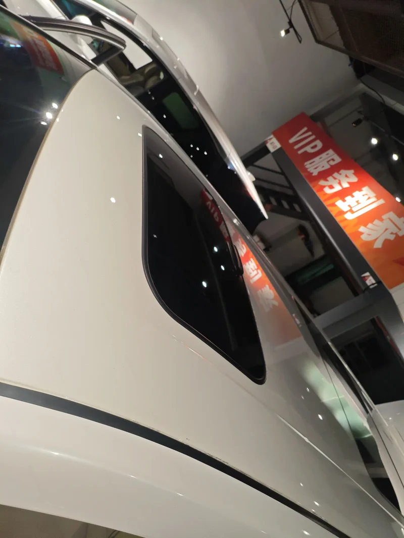 Toyota Alphard — фото 50