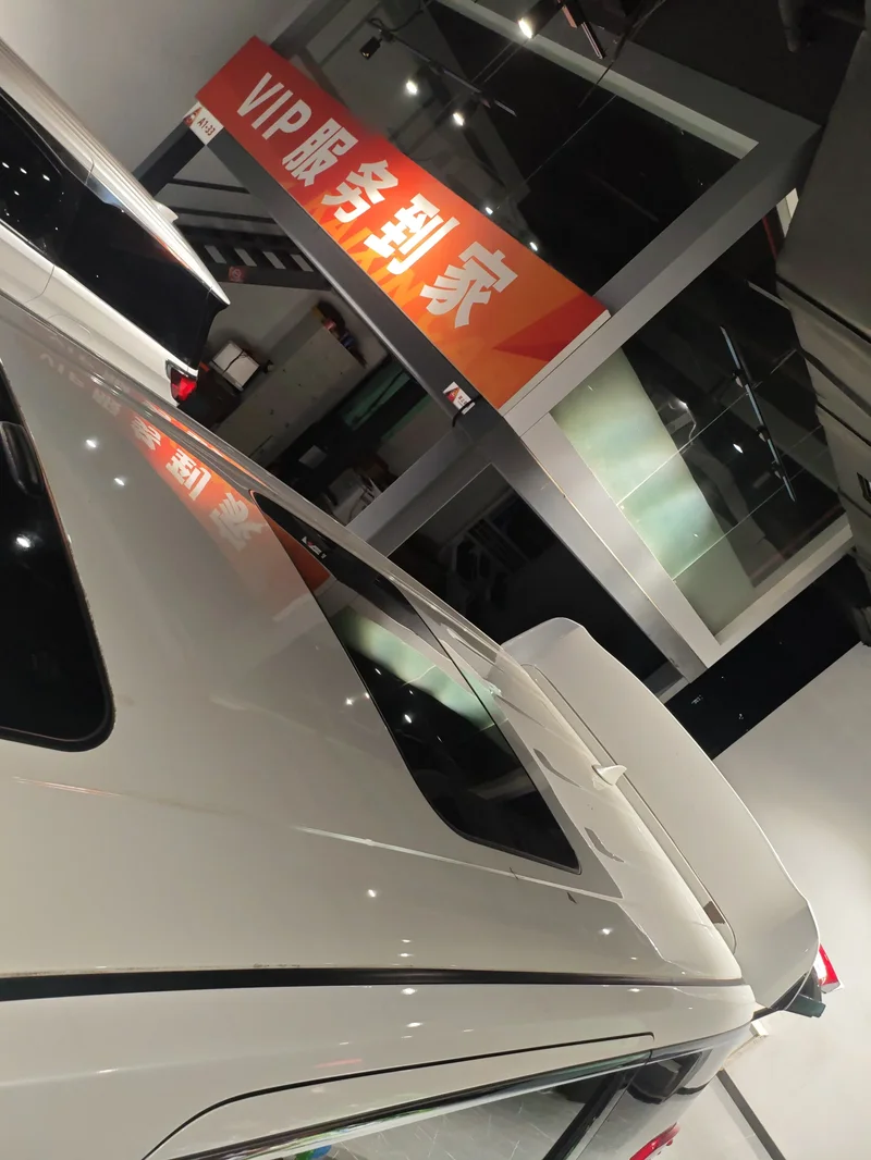 Toyota Alphard — фото 51