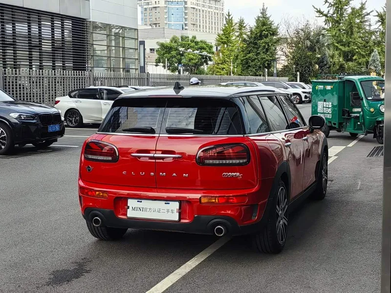 MINI CLUBMAN — фото 5