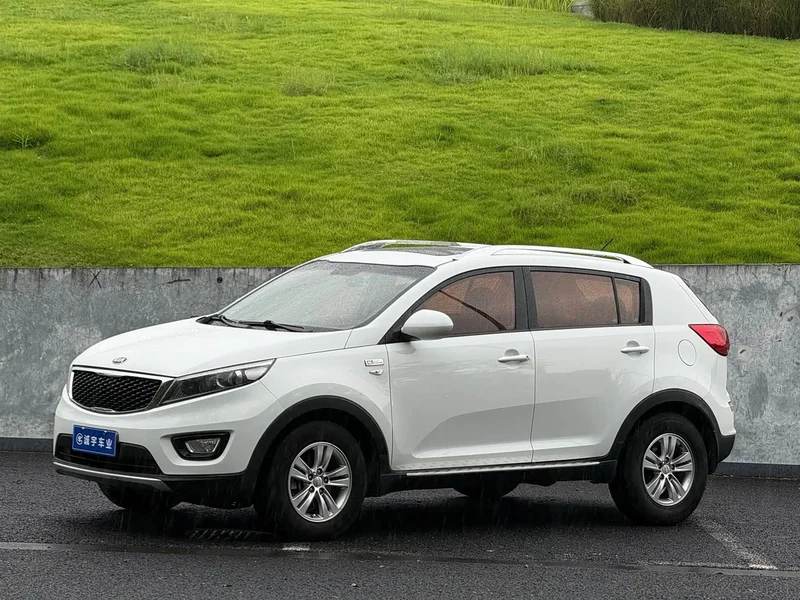 Kia Sportage — фото 1