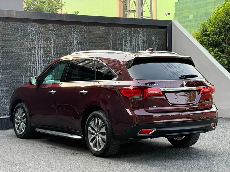Acura MDX — фото 8