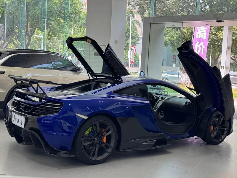 McLaren 625C — фото 9