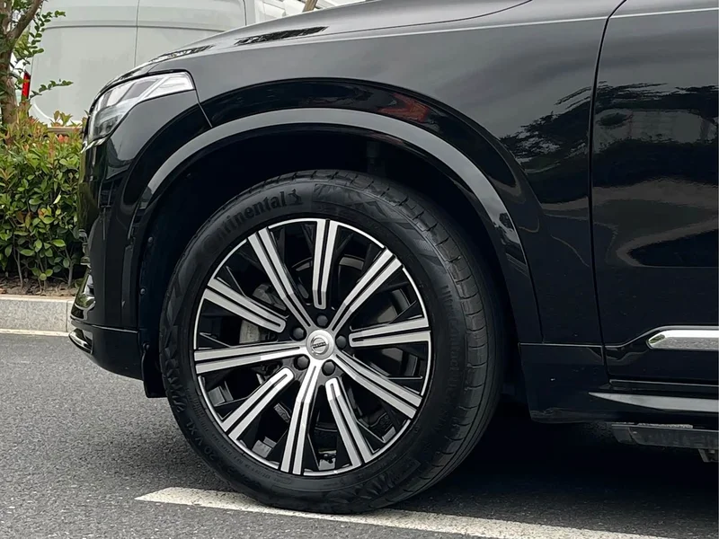 Volvo XC90 — фото 7