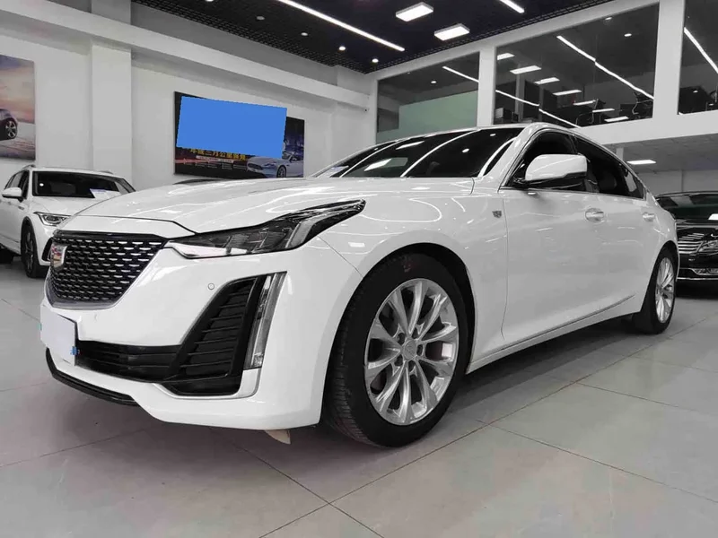 Cadillac CT5 — фото 1