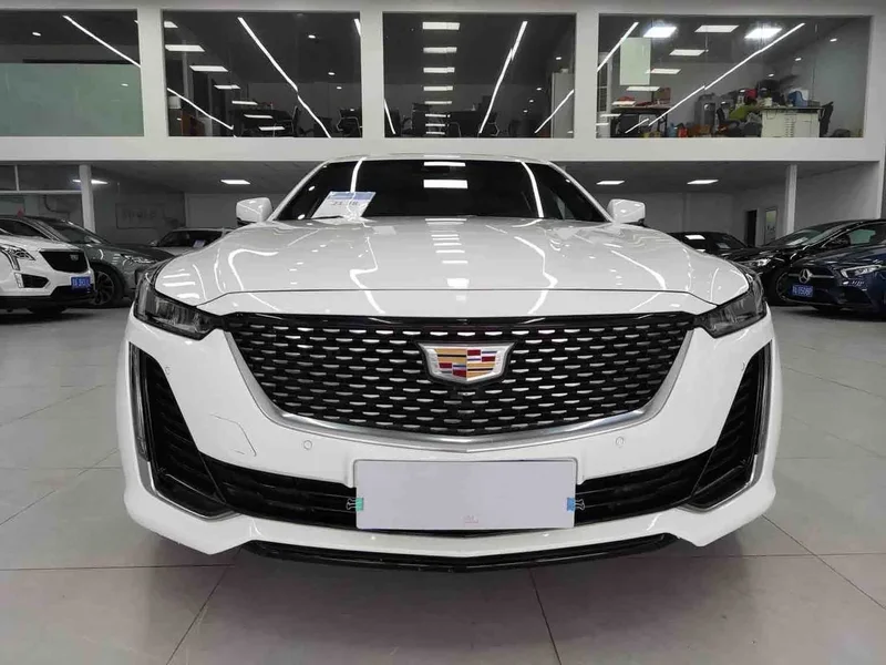 Cadillac CT5 — фото 2