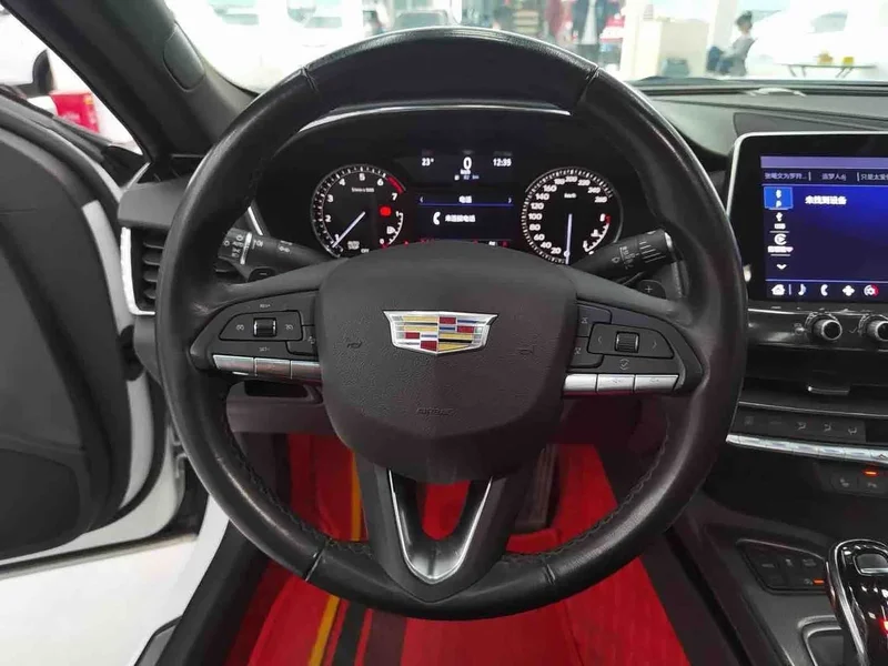 Cadillac CT5 — фото 4