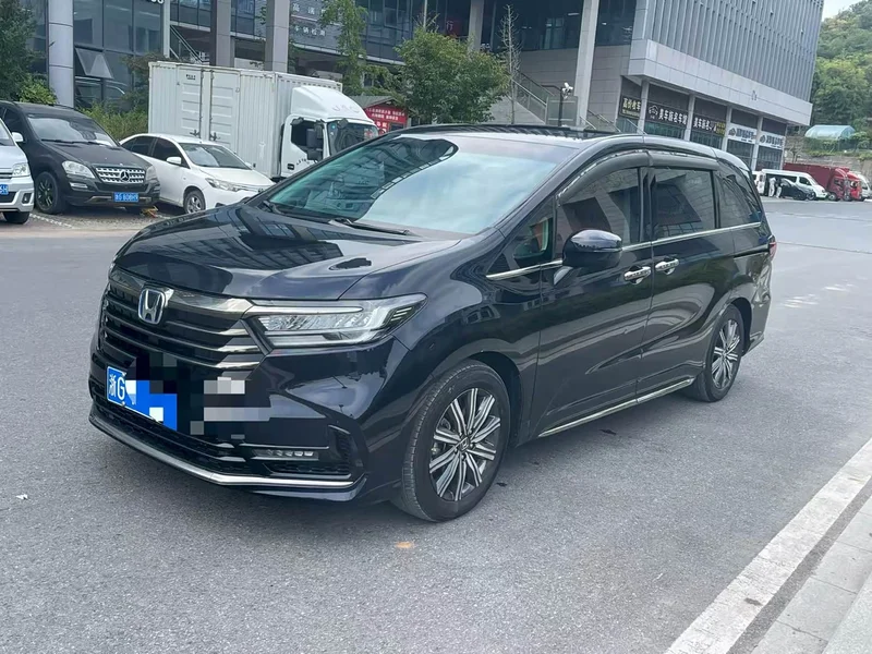 Honda Odyssey — фото 1