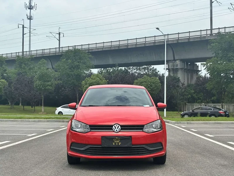 Volkswagen Polo — фото 2