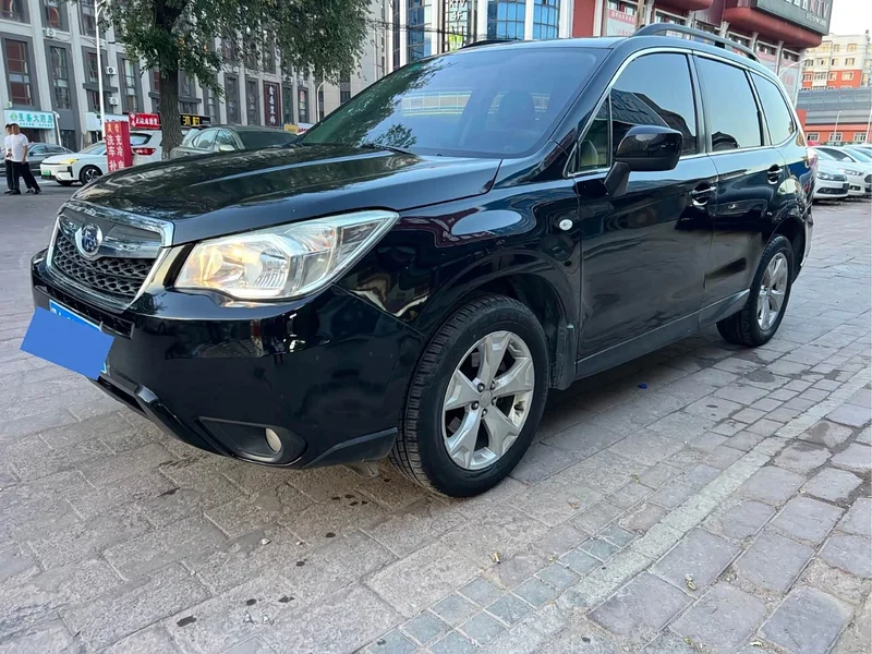 Subaru Forester — фото 1