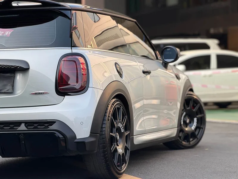 MINI JCW — фото 11