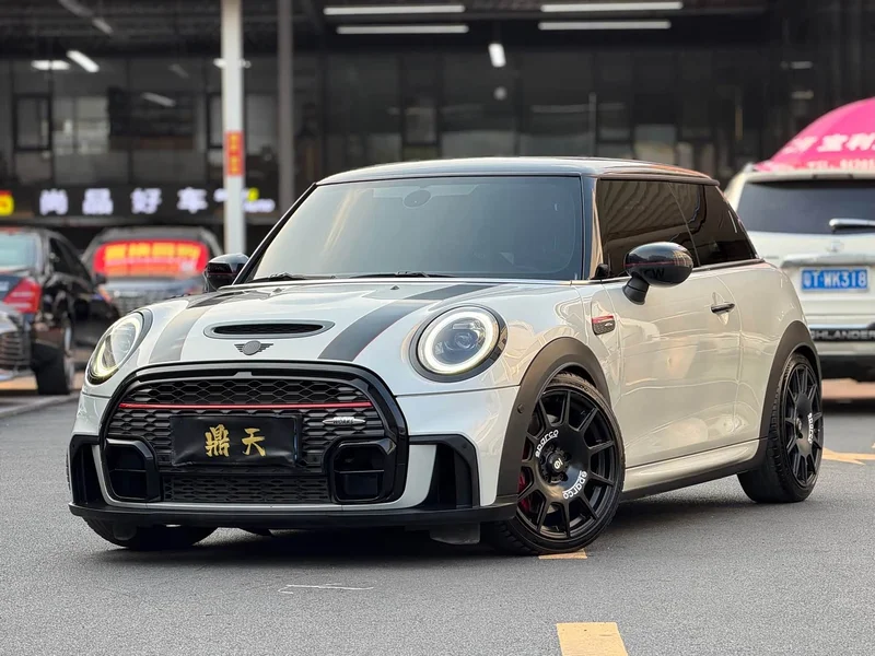 MINI JCW — фото 7