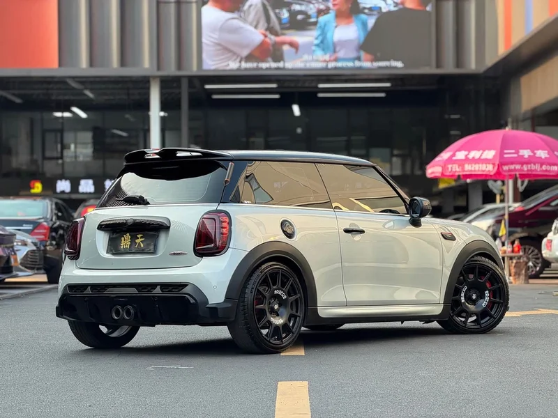 MINI JCW — фото 10