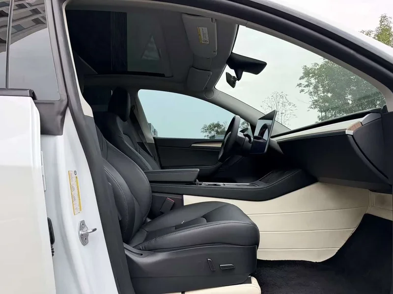 Tesla Model Y — фото 21