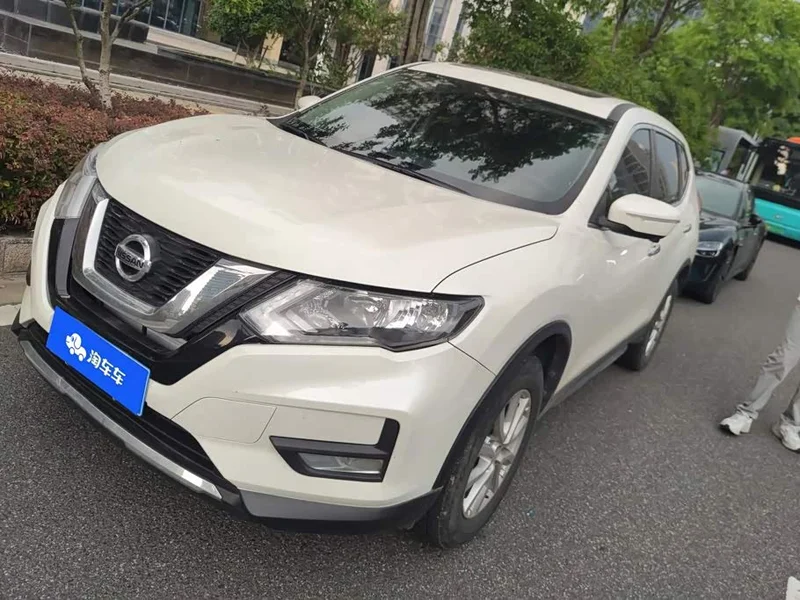 Nissan X-Trail — фото 1